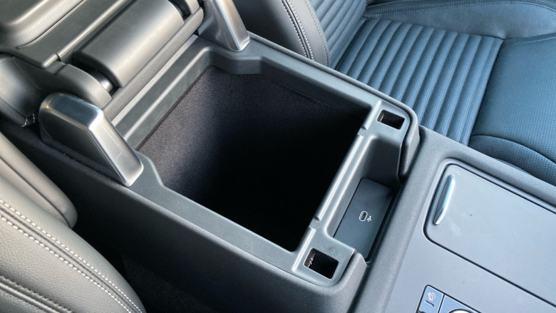 Land Rover Discovery 3.0 D350 Dynamic SE 5dr Auto Diesel Station Wagon